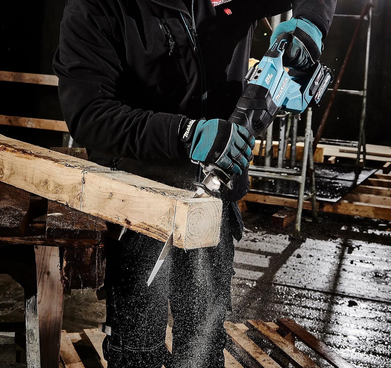 Makita JR001GM201 Cordless Reciprocating Saw 40 V Max. / 4.0 Ah 2 Batteries + Charger in Transport Case
