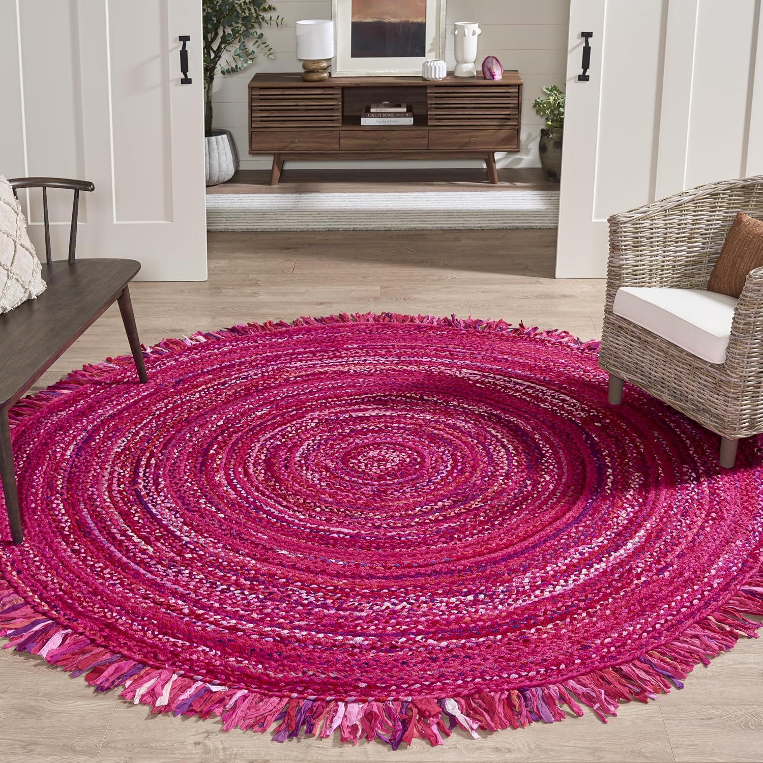 SAFAVIEH Braided Collection Area Rug - 7' Round, Pink & Fuchsia, Handmade Cotton, Ideal for Living Room, Bedroom, Dining Space (BRD451U)