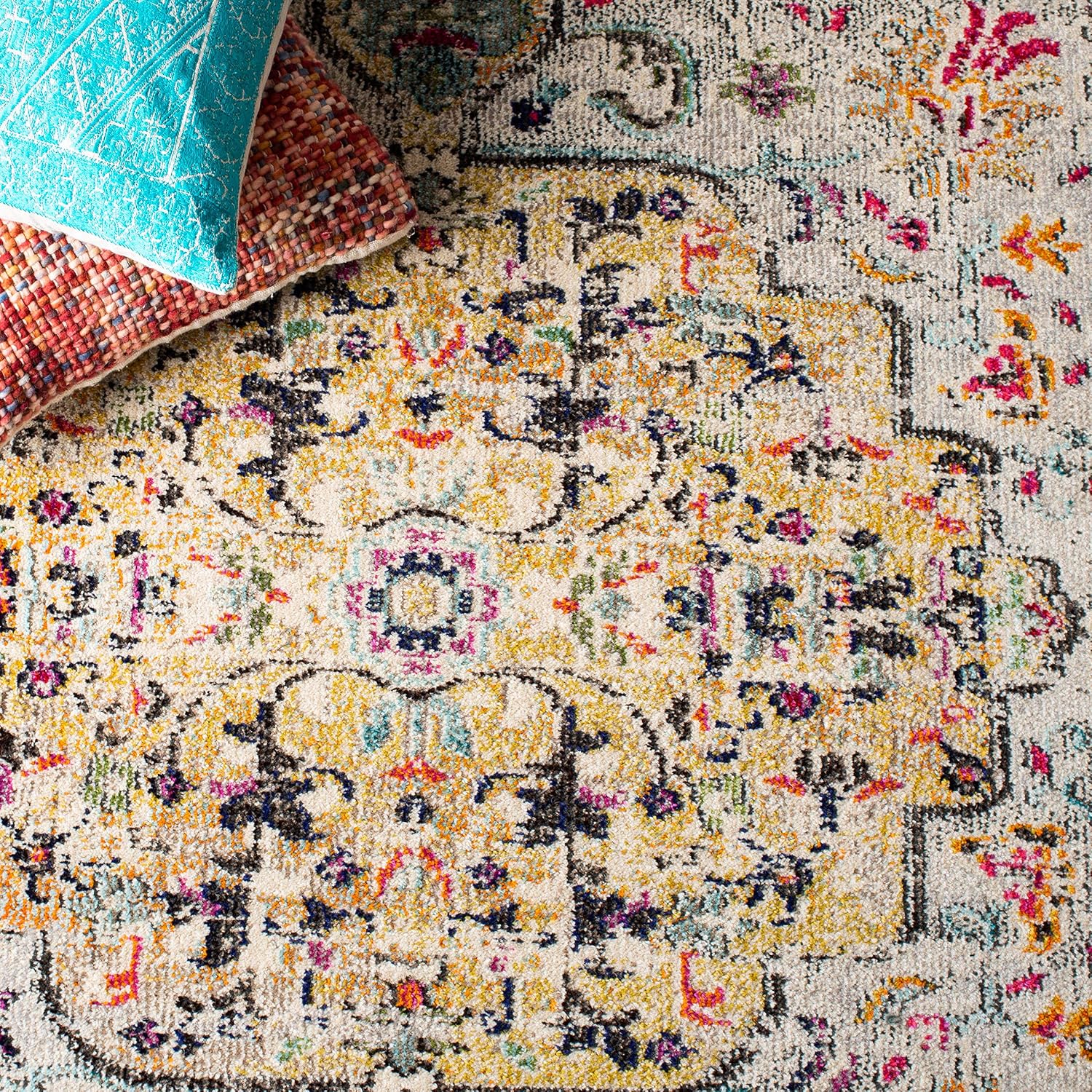 SAFAVIEH Madison Collection Runner Rug - 2'2' x 8', Grey & Gold, Boho Chic Medallion Distressed Design, Non-Shedding & Easy Care, Ideal for High Traffic Areas in Living Room, Bedroom (MAD447G)