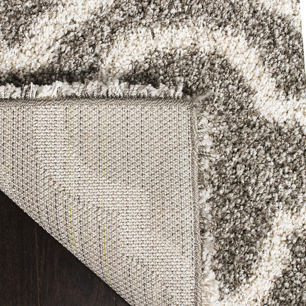 SAFAVIEH Hudson Shag Collection Area Rug - 7' Square, Grey & Ivory, Moroccan Design, Non-Shedding & Easy Care, 2-inch Thick Ideal for High Traffic Areas in Living Room, Bedroom (SGH284B)