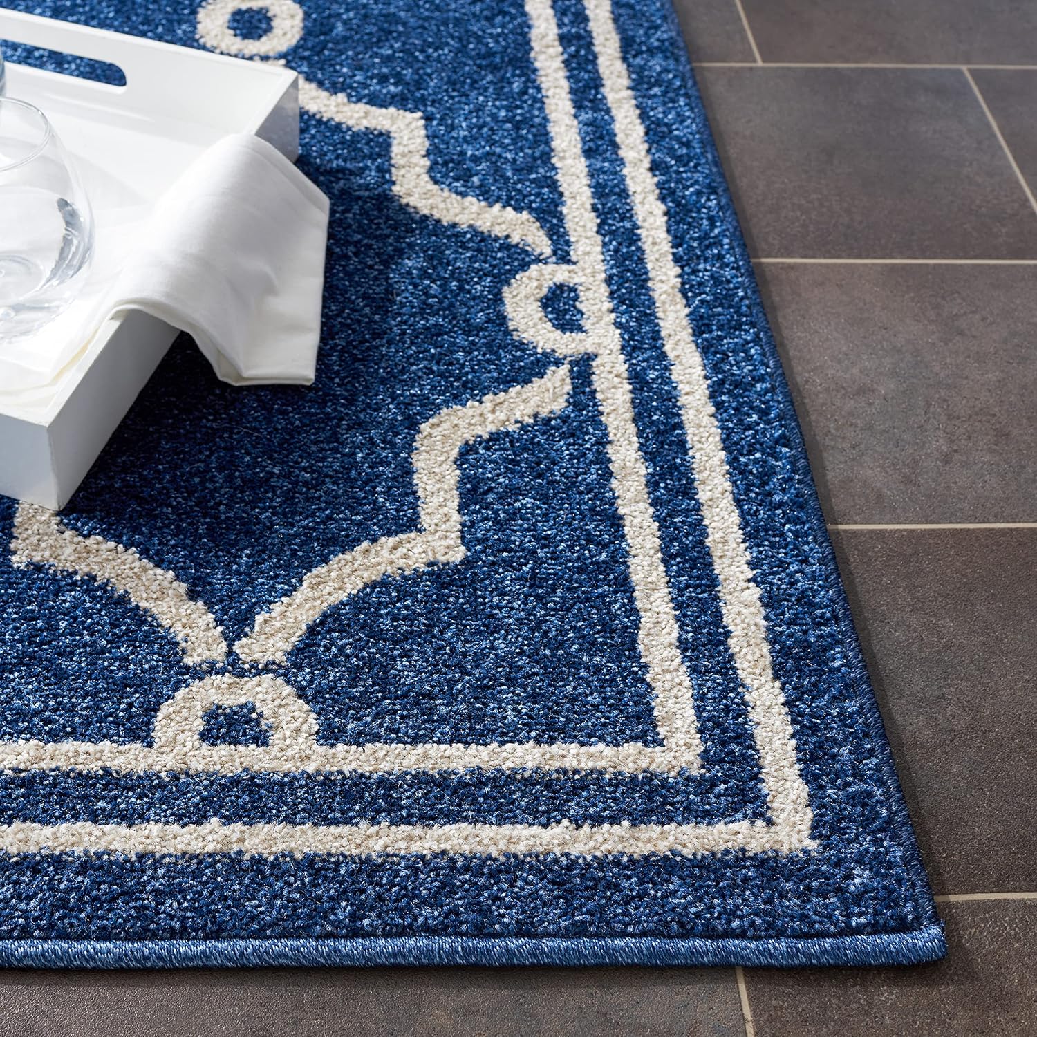 SAFAVIEH Amherst Collection Area Rug - 9' x 12', Navy & Beige, Trellis Design, Non-Shedding & Easy Care, Ideal for High Traffic Areas in Living Room, Bedroom (AMT414P)