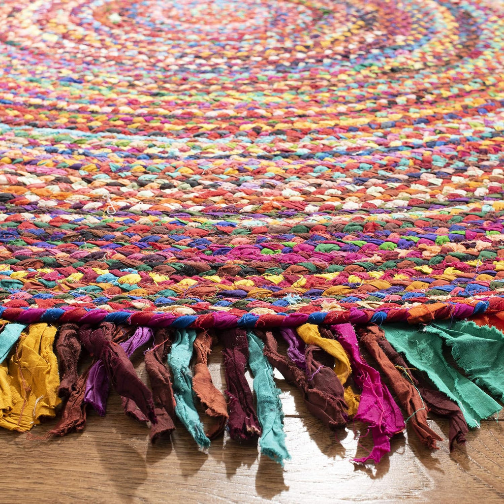 SAFAVIEH Braided Collection Oval Rug - 5' x 8' Oval, Red & Multicolored, Casual Design, Ideal for High Traffic Areas in Kitchen, Bedroom & Home Office (BRD451Q-5OV)