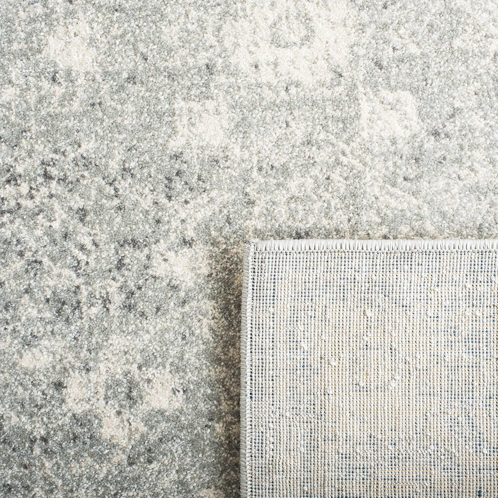 SAFAVIEH Evoke Collection Area Rug - 9' x 12', Silver & Ivory, Shabby Chic Distressed Design, Non-Shedding & Easy Care, Ideal for High Traffic Areas in Living Room, Bedroom (EVK270Z)