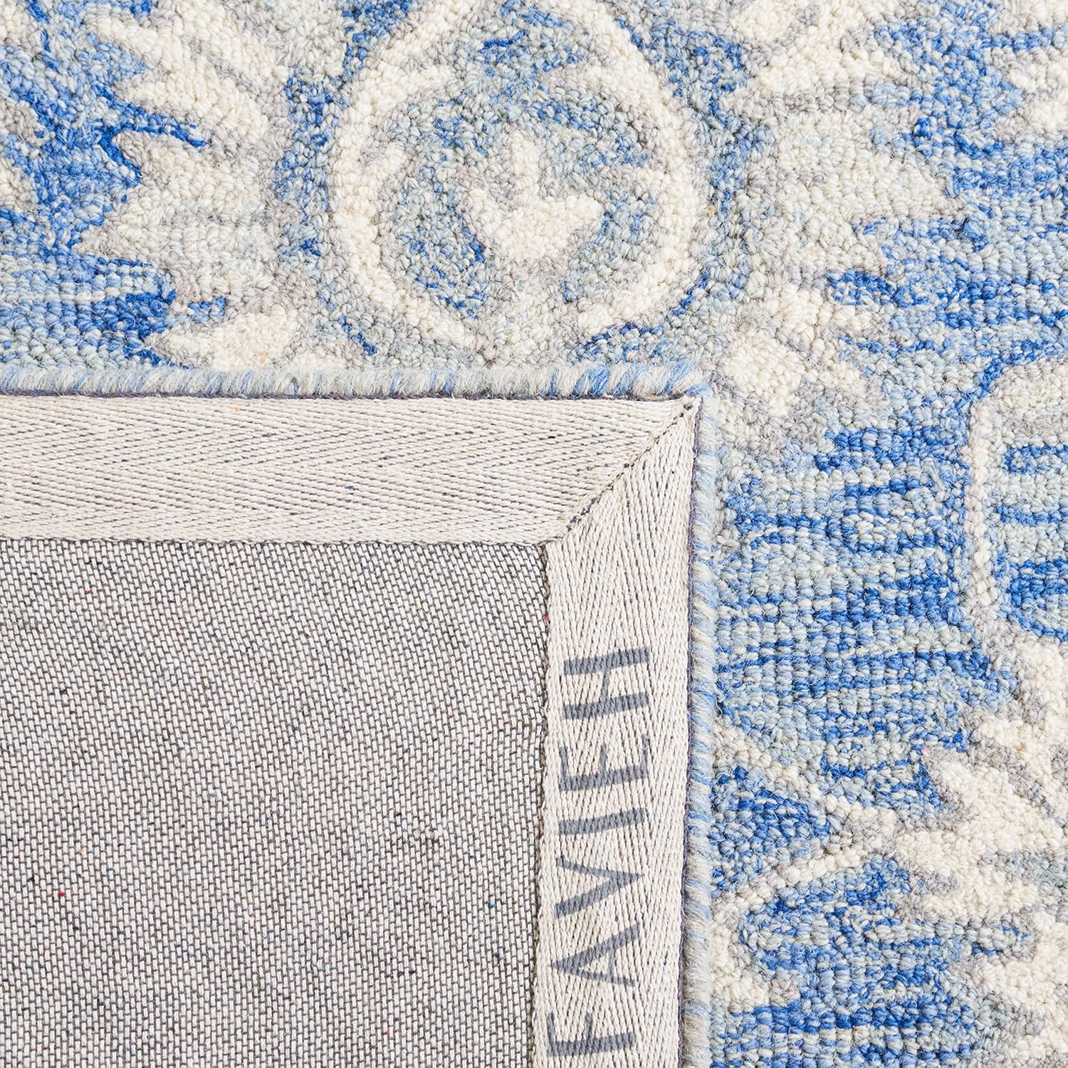 SAFAVIEH Micro-Loop Collection Area Rug - 5' x 8', Blue & Ivory, Handmade Wool, Ideal for High Traffic Areas in Living Room, Bedroom (MLP536M)