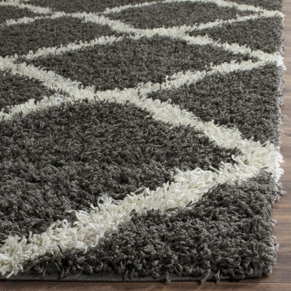 SAFAVIEH Dallas Shag Collection Runner Rug - 2'3' x 8', Dark Grey & Ivory, Trellis Design, Non-Shedding & Easy Care, 1.5-inch Thick Ideal for High Traffic Areas in Living Room, Bedroom (SGD257A)