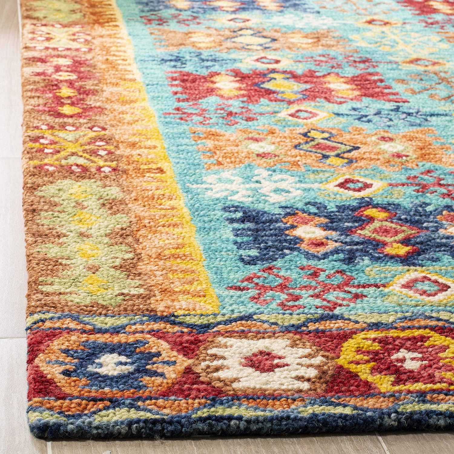 SAFAVIEH Aspen Collection Area Rug - 5' x 8', Blue & Red, Handmade Boho Tribal Wool, Ideal for High Traffic Areas in Living Room, Bedroom (APN503A)