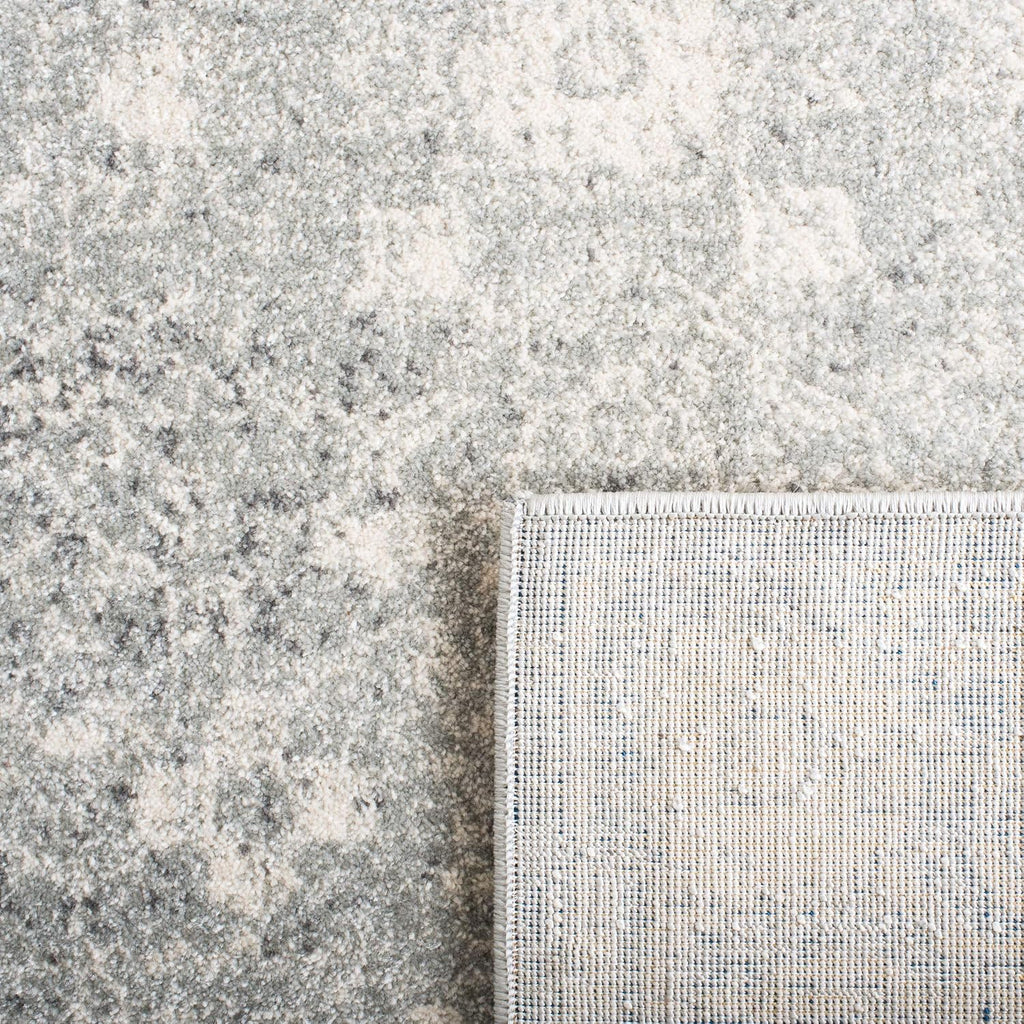 SAFAVIEH Evoke Collection Area Rug - 9' x 12', Silver & Ivory, Shabby Chic Distressed Design, Non-Shedding & Easy Care, Ideal for High Traffic Areas in Living Room, Bedroom (EVK270Z)