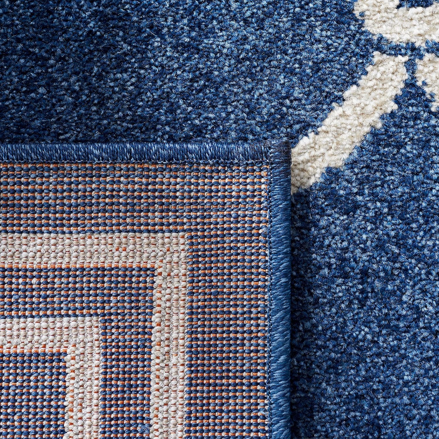 SAFAVIEH Amherst Collection Area Rug - 9' x 12', Navy & Beige, Trellis Design, Non-Shedding & Easy Care, Ideal for High Traffic Areas in Living Room, Bedroom (AMT414P)